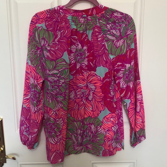 Lilly Pulitzer Elsa Silk Top in Worth It - Picture 2 of 4